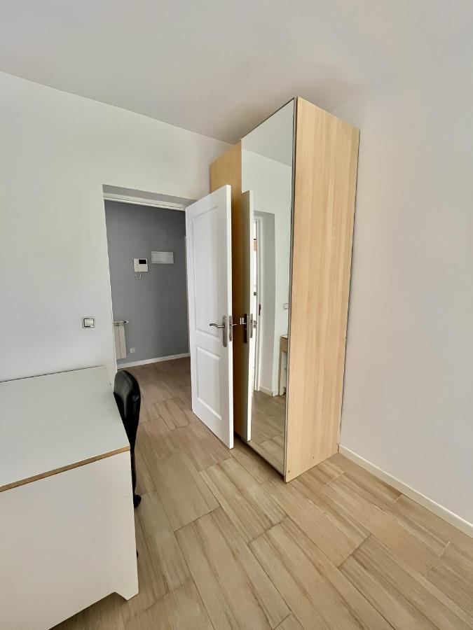 מדריד Centrico Aire Acondicionado 3 Habitaciones Zona Aparcamiento Gratuito מראה חיצוני תמונה